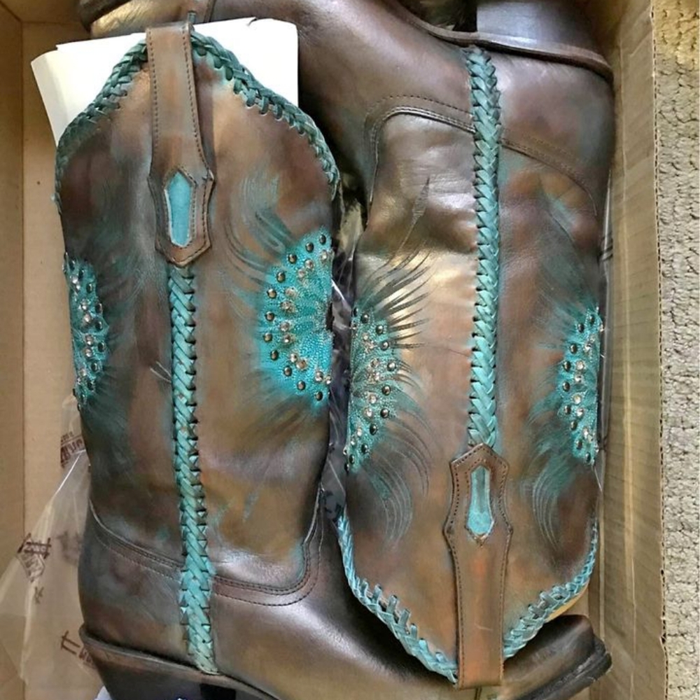 CORRAL  BOOTS!!!